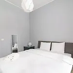 Spacious With Great Location/urban Rent Appartement *