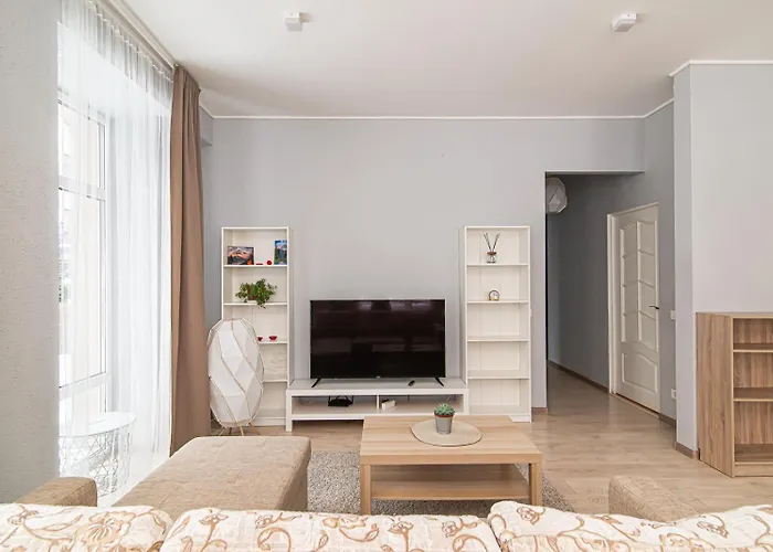 Spacious With Great Location/urban Rent *