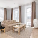 Апартаменты Spacious With Great Location/urban Rent